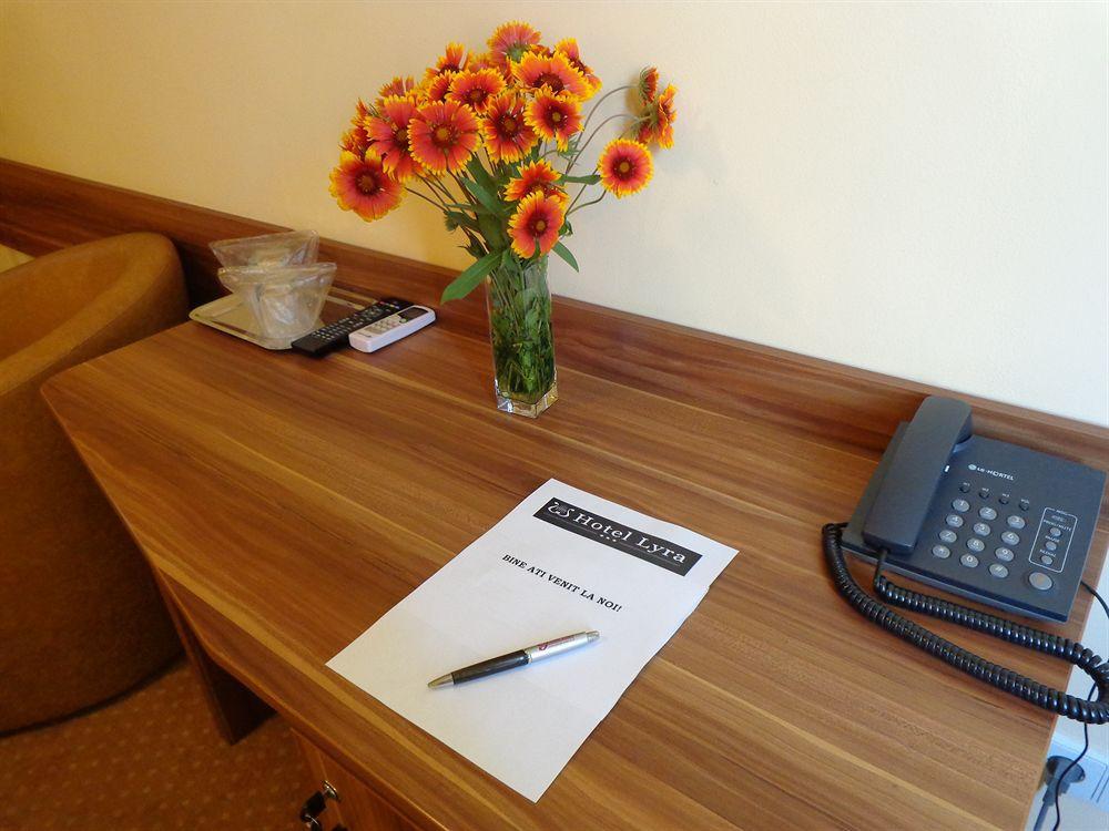 Hotel Lyra Nagyvárad Kültér fotó