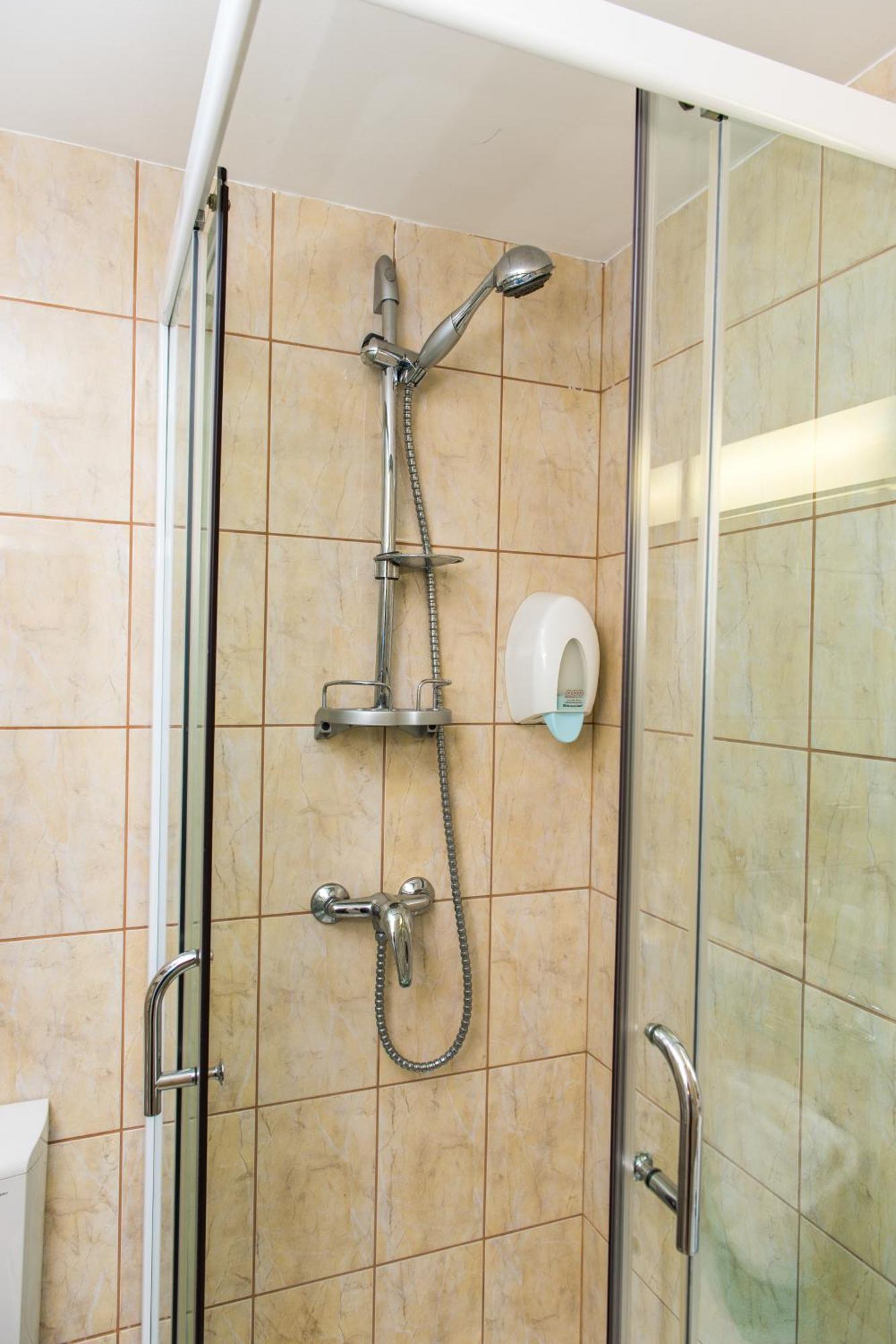 Hotel Lyra Nagyvárad Szoba fotó
